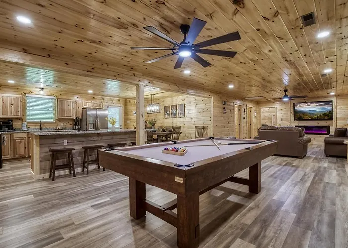 Hidden Creek, Pool Table, Hot Tub, 1089 Free Tickets Each Paid Day, Dollywood And More