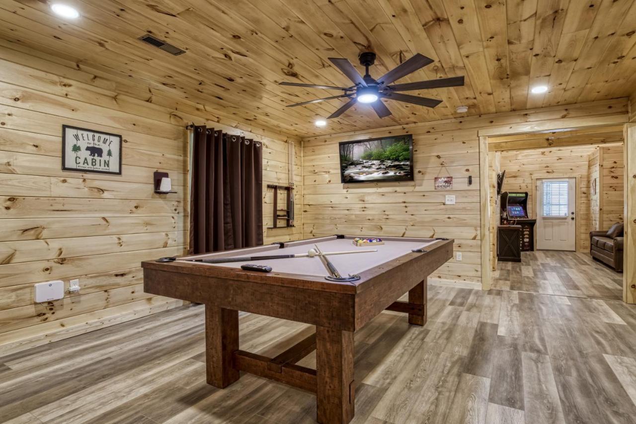 Holiday home Hidden Creek, Pool Table, Hot Tub, 1089 Free Tickets Each Paid Day, Dollywood And